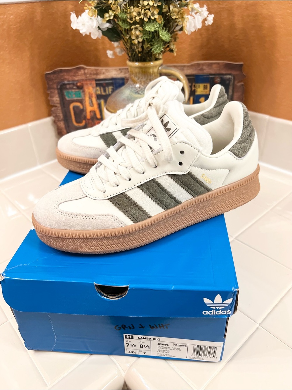 SAMBA XLG with ARMY GREEN STRIPES, WORN ONCE, Men’s Size 7.5-Women’s 8.5